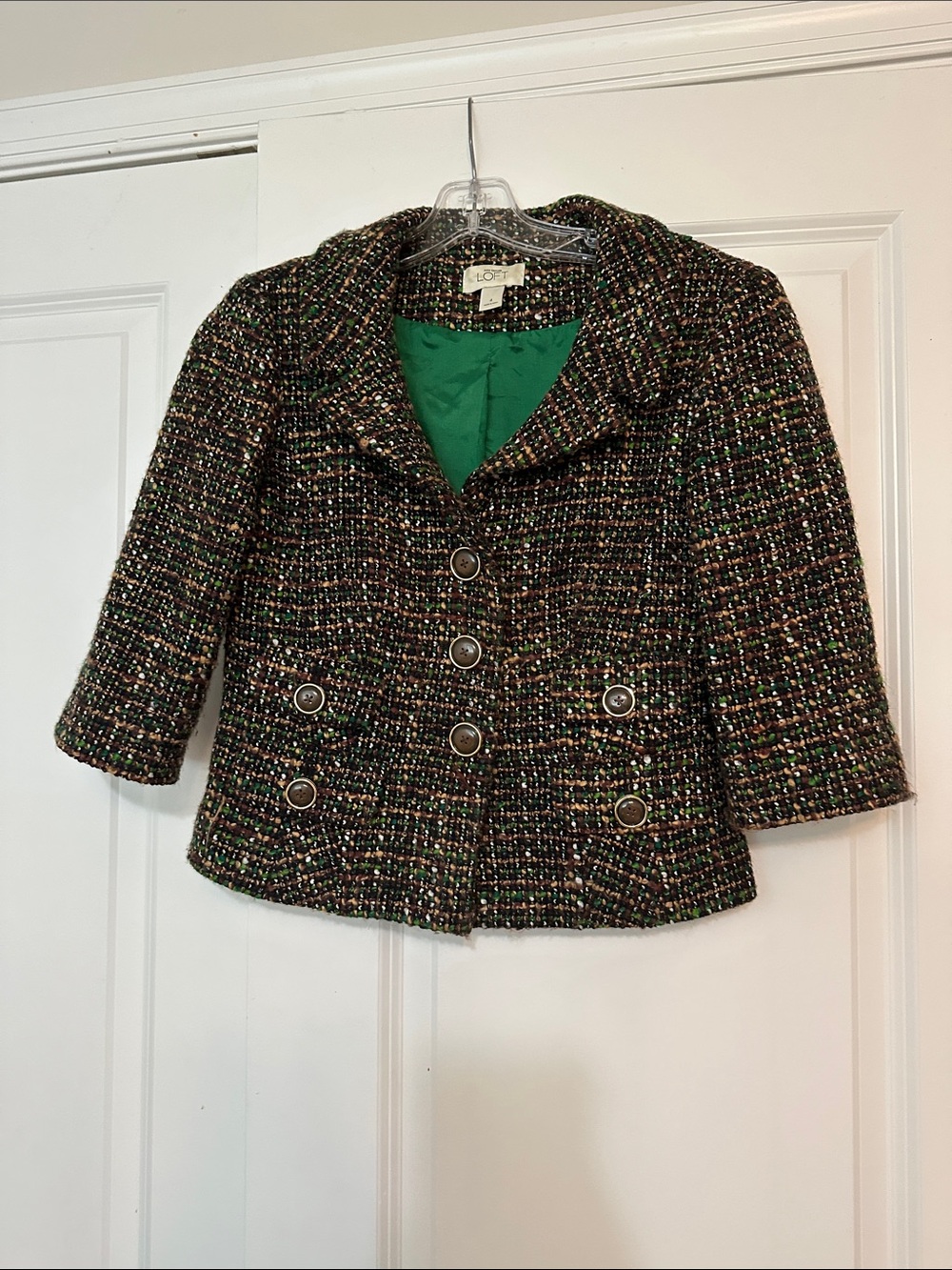 Loft sz 4 multi color bouclé tweed blazer featuring green lining and 3/4 sleeves